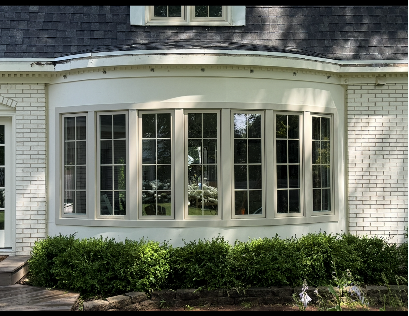 Window Replacement Menasha Bow Window